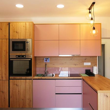Apartmani Bura 茨里克韦尼察 外观 照片