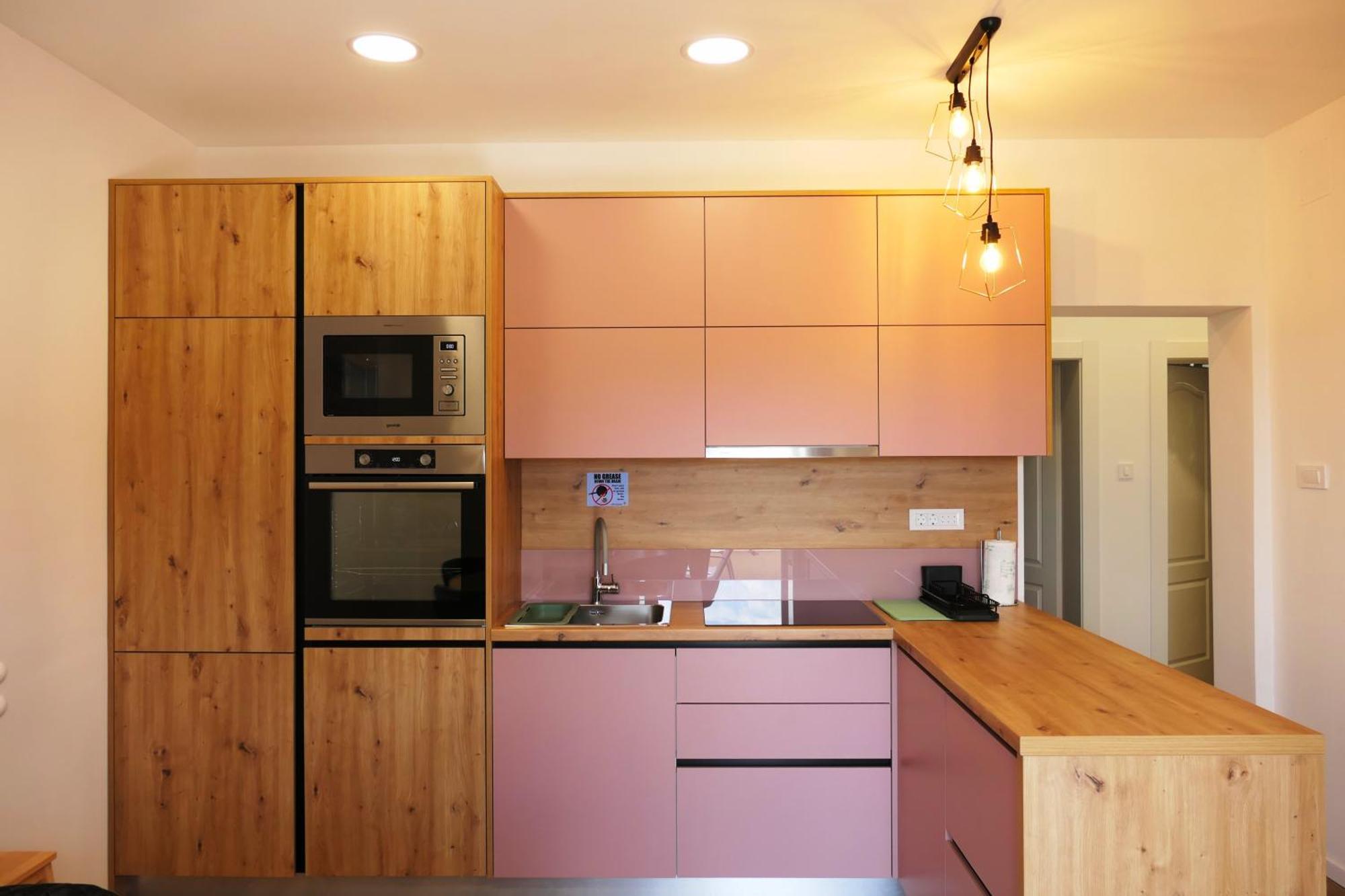 Apartmani Bura 茨里克韦尼察 外观 照片